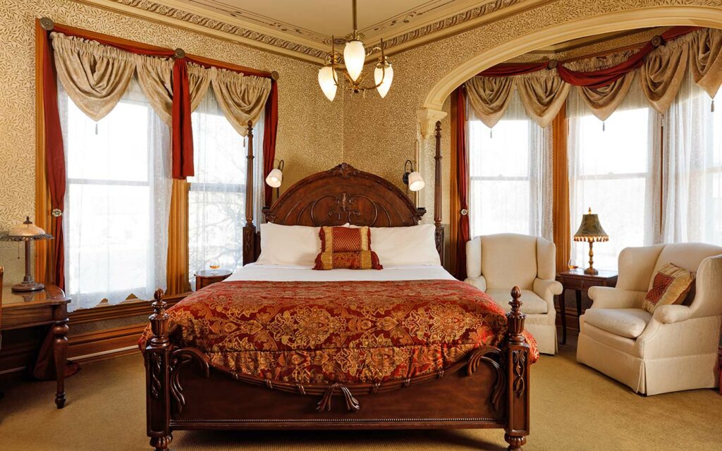 Kalamazoo house | why choose a bed and breakfast over a hotel? 5