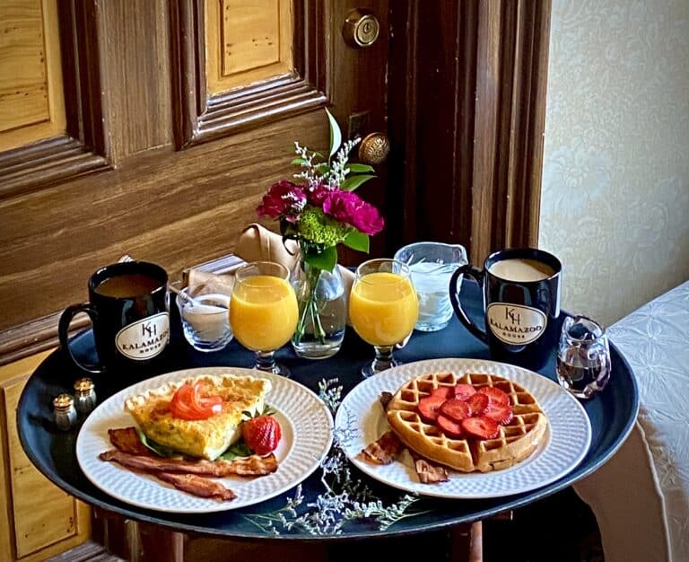 Why choose a bed and breakfast over a hotel? 4 Kalamazoo house | why choose a bed and breakfast over a hotel? 4
